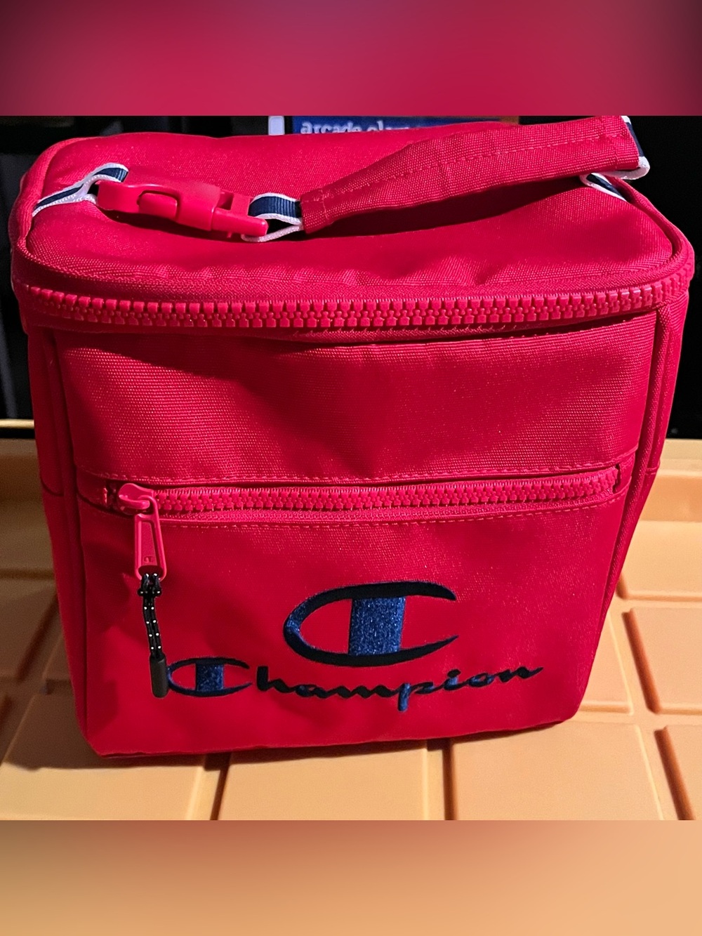 Champion Red Lunch Bag